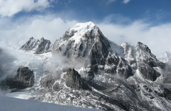 산 전망입니다. 네팔어 — 스톡 사진