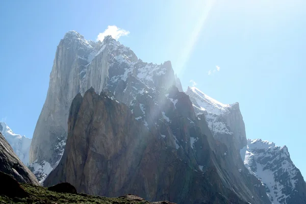 Dağ manzarası. Pakistan. Gilgit bölge