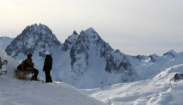 Mon Blanc kalemi ve Chamonix, panoramik manzaralı.