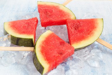 Karpuz dondurma buz küpleri