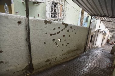 Rio de Janeiro güvenlik güçleri tarafından Rio de Janeiro 'da Komando Vermelho olarak bilinen suç örgütüne karşı yürütülen büyük bir operasyon. Penha Kompleksi 'nde yıkım - RJ. Rio de Janeiro, Brezilya: 10.29.2025