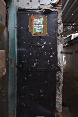 Rio de Janeiro güvenlik güçleri tarafından Rio de Janeiro 'da Komando Vermelho olarak bilinen suç örgütüne karşı yürütülen büyük bir operasyon. Penha Kompleksi 'nde yıkım - RJ. Rio de Janeiro, Brezilya: 10.29.2025