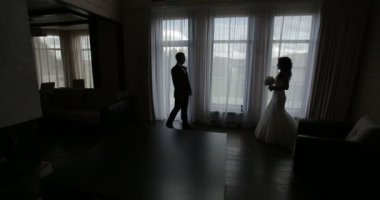 Gelin ve damat siluet siyah