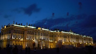 Gökyüzünde havai fişekler