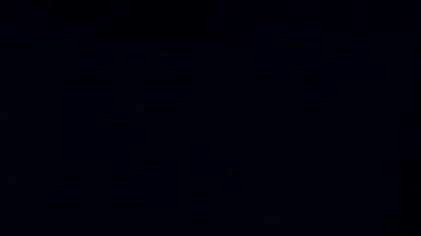 Siyah arkaplanda su kabarcıkları