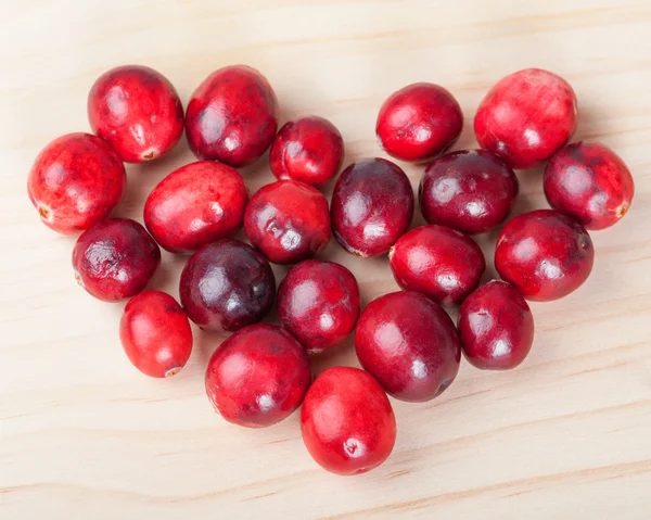 Heart made with cranberries — Stock Photo, Image