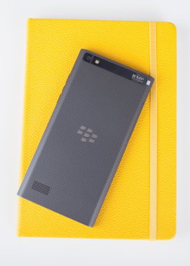 BlackBerry sıçrama ve sarı defter
