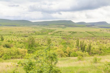 Kırım dağ silsilesi ile manzara