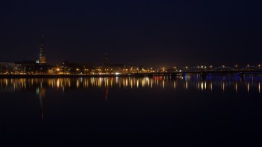 Riga gece görünümü