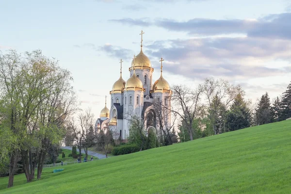 Le dôme de l'église de la Toussaint — Photo