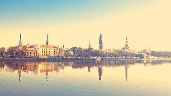 Vacker natur med Riga centrum — Stockfoto