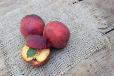 Şeftali Sivas'tan üzerinde