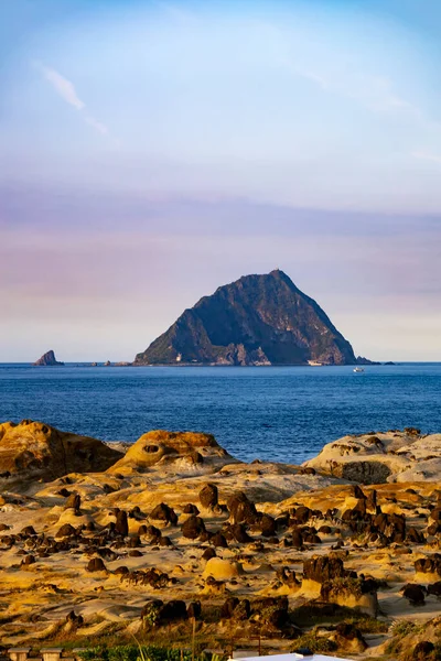 Tayvan 'ın kuzey kıyısında eşsiz bir jeolojik manzara