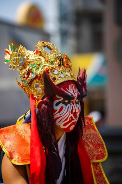 Ba Jia Jiang (The Eight Generals) grubunun klasik giyimi ve davranışı. Ba Jia Jiang, Tayvan ve Minnan bölgesinde bulunan bir tapınak geçit törenidir.