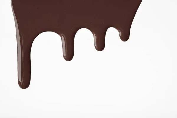 Gotas Líquidas Chocolate Oscuro Pintura Fluyen Hacia Abajo Sobre Fondo —  Fotos de Stock