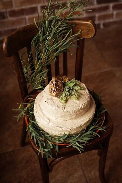 Gelin ve damat pasta kesme