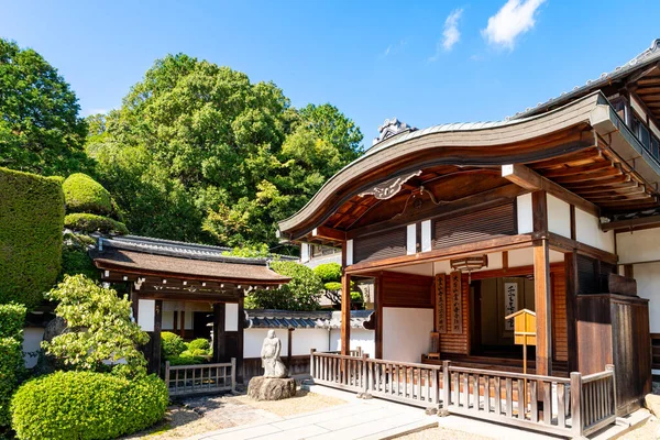 Nara 'daki Ryousen-ji Tapınağı, Japonya' daki Nara Bölgesi. (10-07-2025 'te çekildi.)