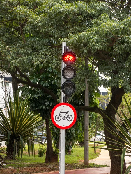 Ciclo ruta rojo semáforo señales — Foto de Stock
