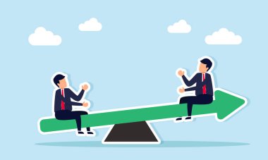 Bir tahterevallinin üzerinde oynayan iki işadamı yukarı doğru bir ok oluşturarak iş birliği performansında bir artış ve pozitif büyümeyi gösteriyor.