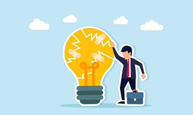 Çatlak ampulün yanında duran üzgün işadamı, iş fikirlerinin hayata geçirilmesindeki başarısızlığın bant çizimiyle onarıldı.