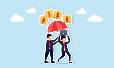 Elinde şemsiye tutan bir iş adamı başka bir işadamını düşen risk kutusu çizimlerinden koruyor.