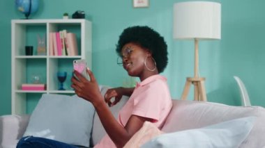 Tarz sahibi Kadın Video Konuşması Var