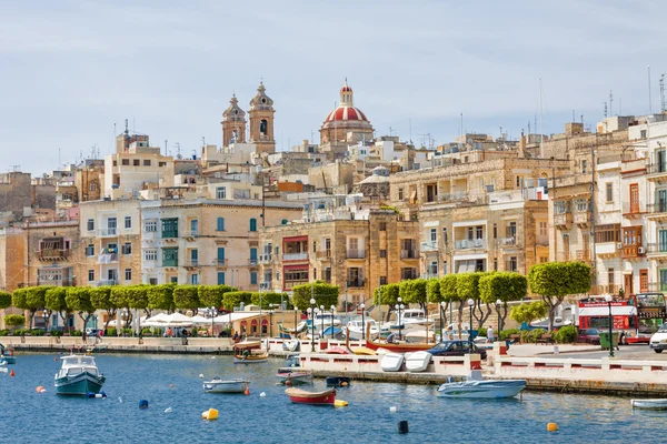 Nézd Valletta tábláról, jacht. — Stock Fotó