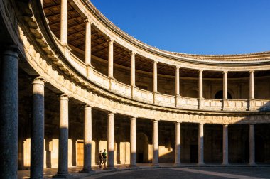 Avlu Granada'da Alhambra Andalusia Eyaleti, İspanya.