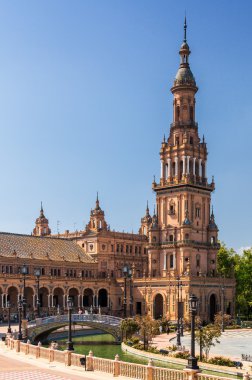 Güneşli Plaza de Espana Seville, Andalusia Eyaleti, İspanya görünümünü.
