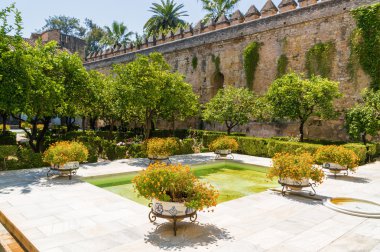 Çeşme ve bahçeleri Alcazar de Los Cristianos, Reyes Cordoba, Andalusia Eyaleti, İspanya