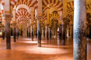 İç güzel Ortaçağ Katedrali - Endülüs. Cordoba, Andalusia Eyaleti, İspanya.