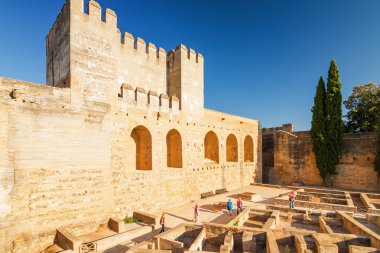 Güneşli görünümünden bakış Bahçe Generalife, Andalusia Eyaleti, İspanya Granada.