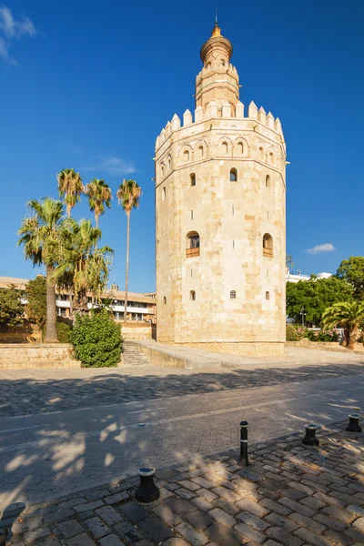 Torre Del Oro batımında Sevilla, Andalusia Eyaleti, İspanya. — Stok fotoğraf