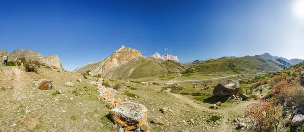 Sonniger Blick Auf Schöne Berge Und Flüsse Der Nähe Des — Stockfoto