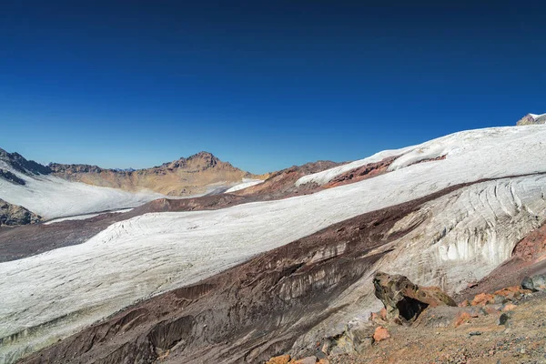 Zonnig Uitzicht Terskol Dorp Van Berg Elbrus Noord Kaukasus Kabardino — Stockfoto