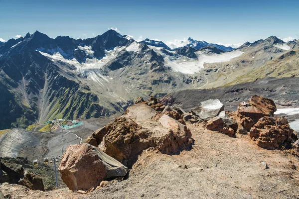 Zonnig Uitzicht Terskol Dorp Van Berg Elbrus Noord Kaukasus Kabardino — Stockfoto