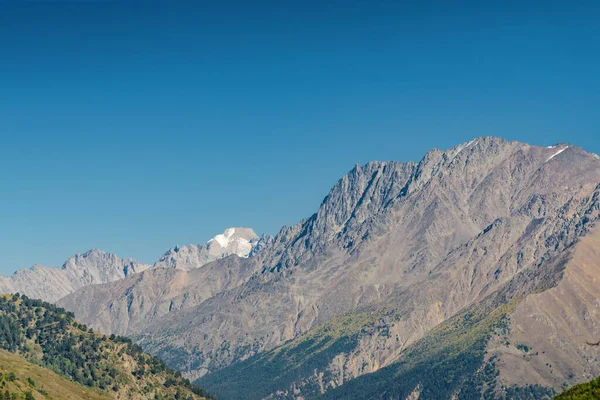 Zonnig Uitzicht Bergen Nabij Elbrus Noord Kaukasus Kabardino Balkaria Rusland — Stockfoto
