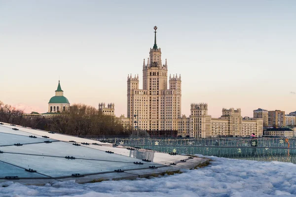 Zimní Západ Slunce Pohled Historické Centrum Moskvy Nedaleko Kremlu Rudého — Stock fotografie