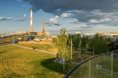 Mimarlık parkının gün batımı manzarası Tufeleva roscha, Moskova, Rusya.