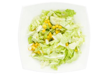 Mantar, havuç, kara biber ve yeşil soğan dilimlenmiş