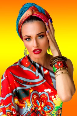 Afrika tarzı kadın şarkıcı