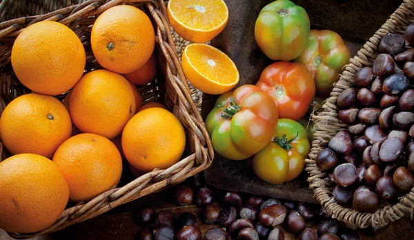 Alimentos cousine vegetais e composição de frutas, ingrediente para ea — Fotografia de Stock