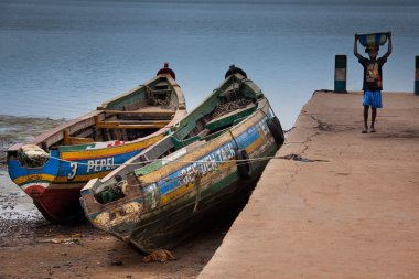 Sierra Leone, Batı Afrika - 2 Haziran 2013: Bunce adanın plajlarına