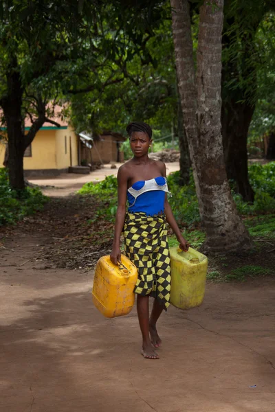 Sierra Leona, África Occidental, el pueblo de Yongoro —  Fotos de Stock