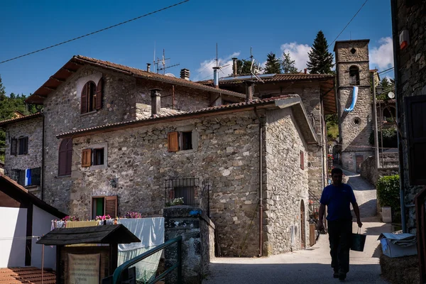 San Michele Medieval Köprüsü, Piazza al Serchio, Lucca