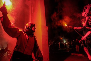 Pontedera, Centrum Sete Sois Sete Luas, yangın gösterisi Avalot