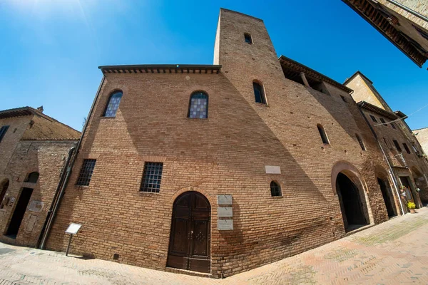 Trekking All Antico Borgo Certaldo Tra Gli Archi Museo Casa — Foto Stock
