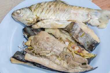 Balık buğulama Tay tarzında, yumuşak odak.