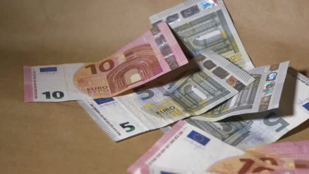 Положите Деньги Евро Бумагу — стоковое видео