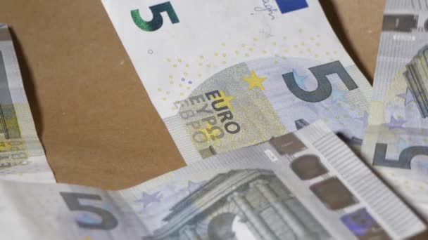 Ein Euro Bargeld Erscheint Hintergrund Zeitlupe — Stockvideo